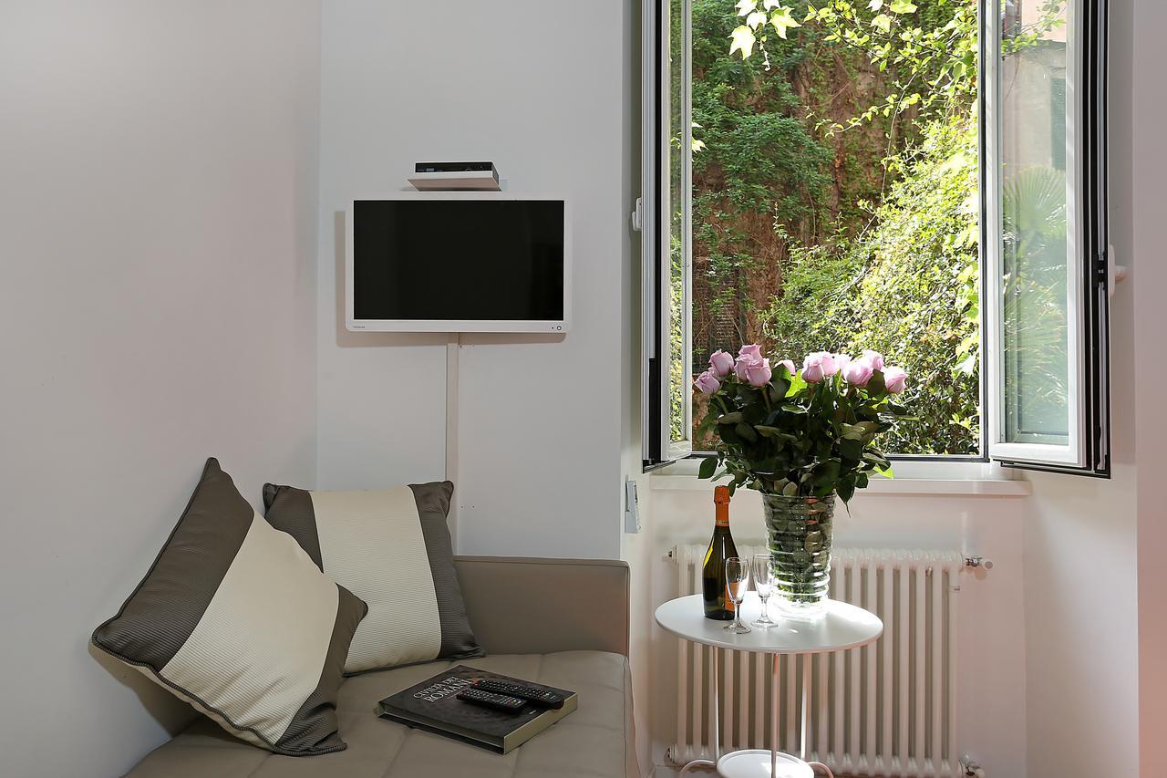 Domus Croce Bed & Breakfast Roma Exterior foto